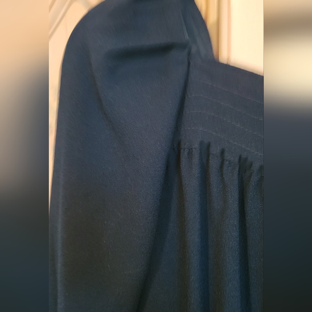 Eliza J Emerald Dress with Bow and Back Cutout NWT - Picture 3 of 13